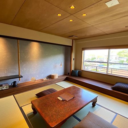 Ryokan Oomuraya Ureshino Eksteriør bilde